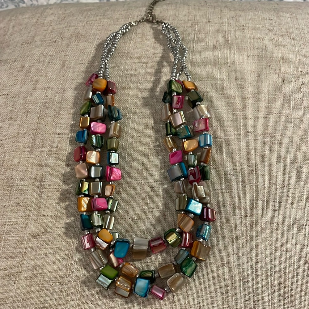Multi colored necklace